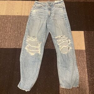 American Eagle Ripped Straight Jean